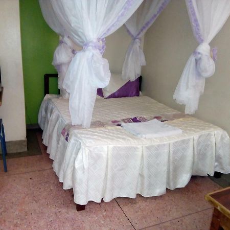 Nanyuki Ibis Hotel Dış mekan fotoğraf