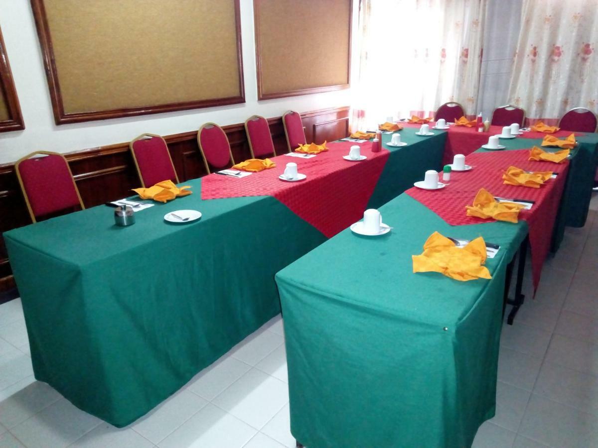 Nanyuki Ibis Hotel Dış mekan fotoğraf