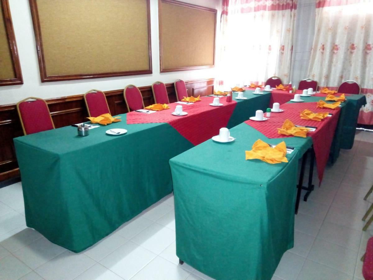Nanyuki Ibis Hotel Dış mekan fotoğraf