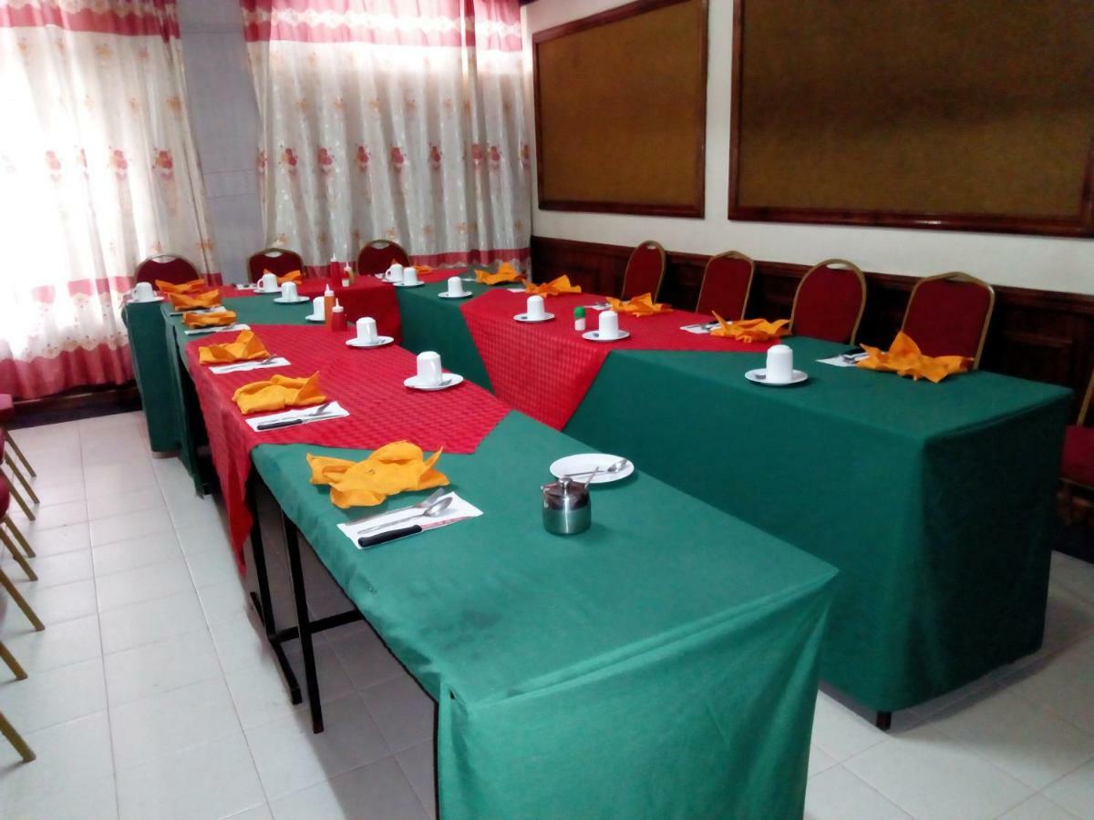 Nanyuki Ibis Hotel Dış mekan fotoğraf
